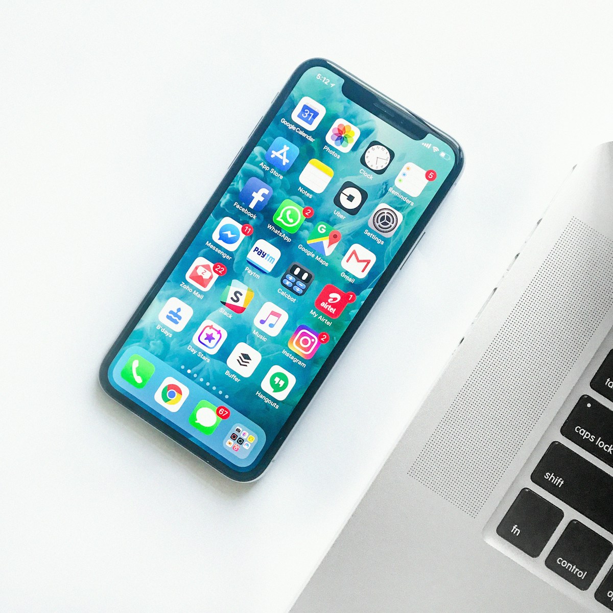 AI की वजह से ₹10,000 वाला Smartphone हुआ गायब — Budget Phone के दाम 10% बढ़े, 2027 तक राहत नहीं