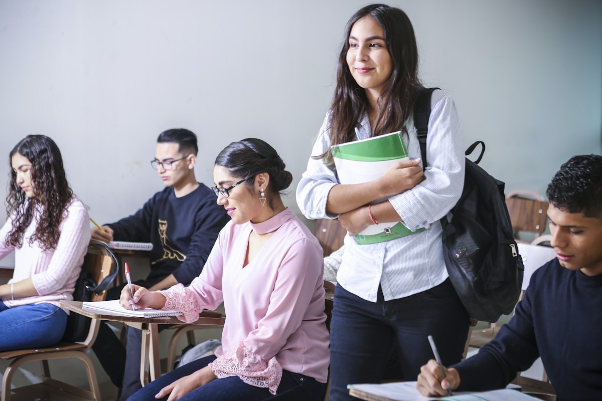 CBSE Class 12 Re-evaluation 2026: Portal खुला, Fee ₹700 से घटकर ₹100 — कौन apply कर सकता है, process क्या है, last date कब? पूरी जानकारी CBSE Class 12 Re-evaluation 2026: Portal खुला, Fee ₹700 से घटकर ₹100 — कौन apply कर सकता है, process क्या है, last date कब? पूरी जानकारी