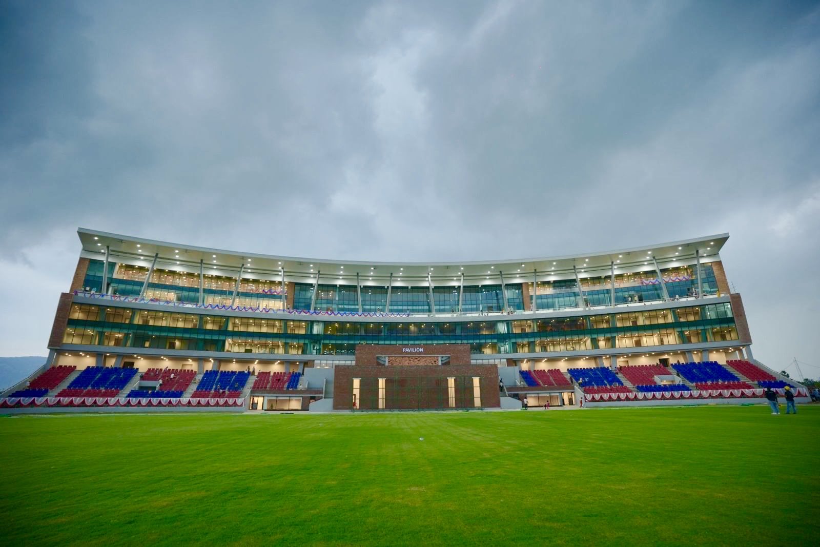 IND vs AFG Test: नए चंडीगढ़ में भारत का दबदबा, राहुल-गिल के शतक से अफगानिस्तान बैकफुट पर