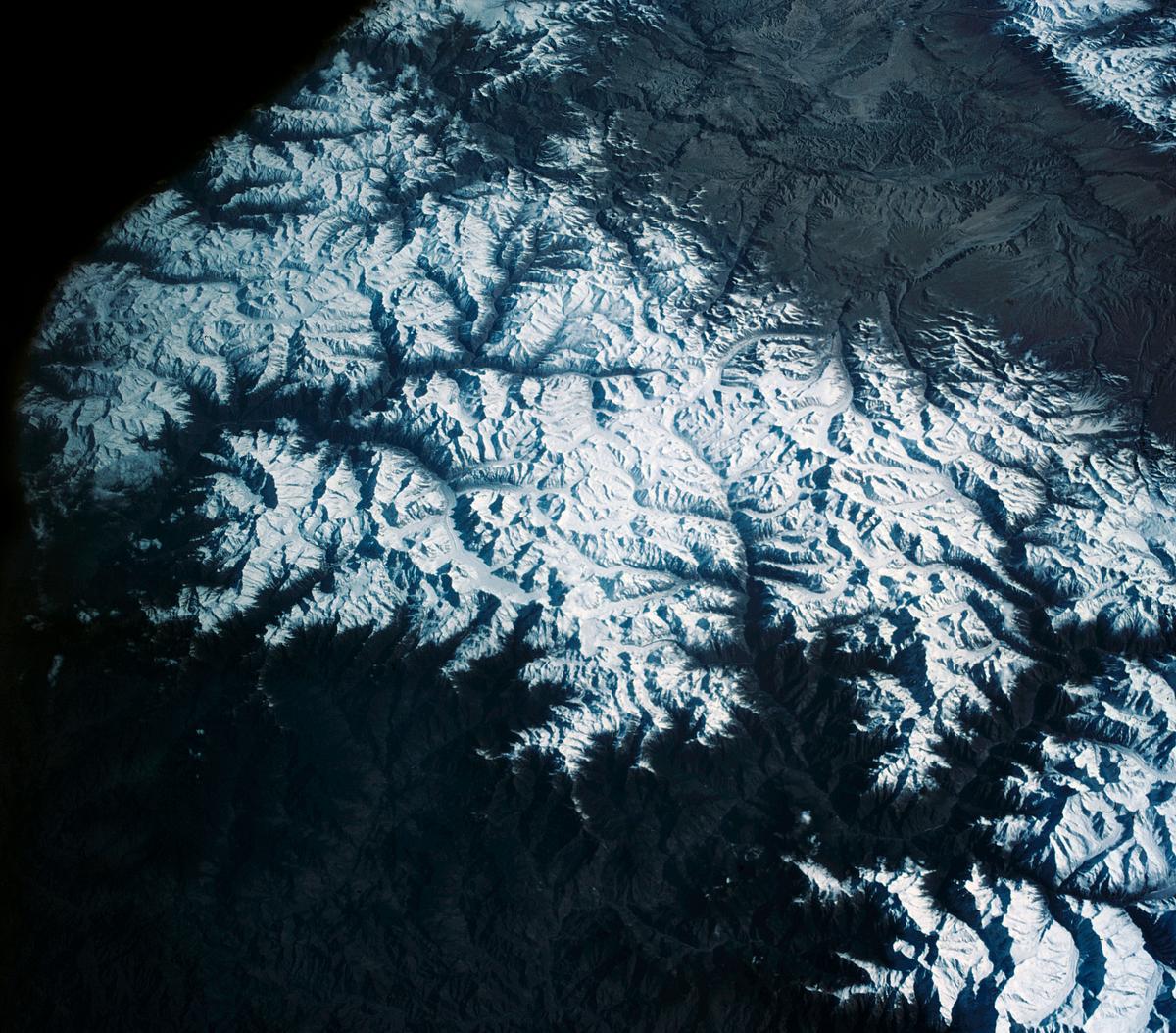 लद्दाख के लिए बड़ा ऐलान: सभी 7 जिलों में स्वायत्त हिल काउंसिल, Article 371 के तहत बनेगा UT-स्तरीय निकाय