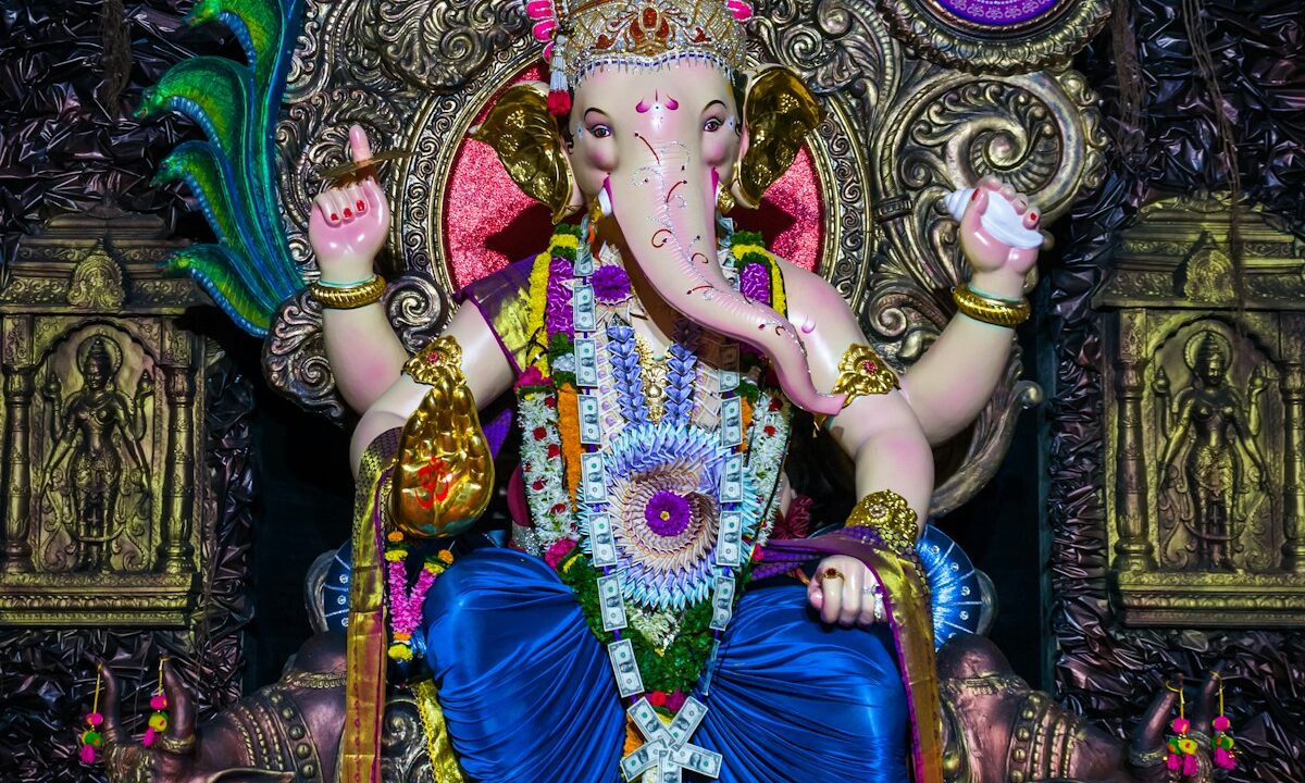 आज का राशिफल 23 सितंबर 2026 (बुधवार) — गणेश जी की कृपा से इन राशियों की चमकेगी किस्मत
