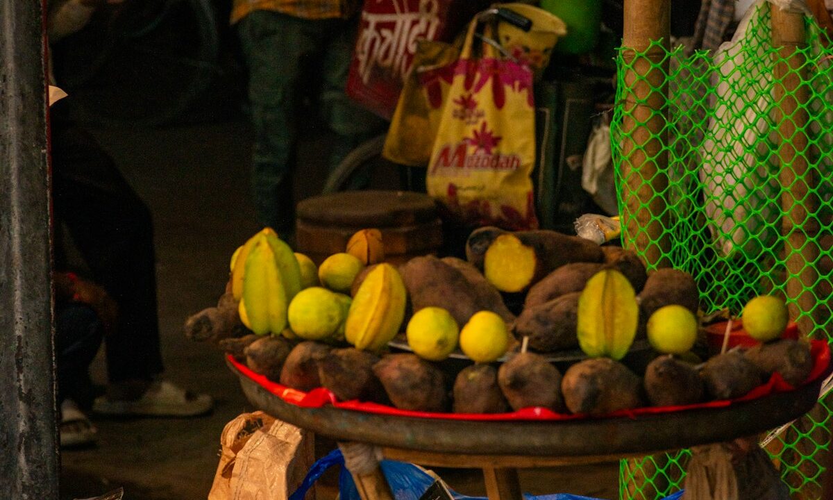 UPI पर नया MDR नियम 15 अक्टूबर से: ₹2,000 से ऊपर के मर्चेंट पेमेंट पर 0.4% शुल्क, रेहड़ी-पटरी वालों को छूट, P2P पूरी तरह मुफ्त