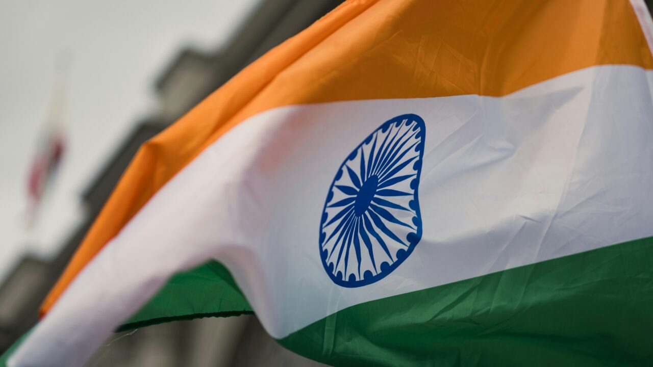 ‘अपमानजनक टिप्पणी’ — JD वेंस के H-1B वर्कर्स को ‘बंधुआ मजदूर’ कहने पर भारत का कड़ा ऐतराज