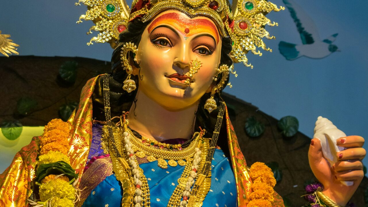 आज का राशिफल 15 अक्टूबर 2026 (गुरुवार, शारदीय नवरात्रि दिन 5, मां स्कंदमाता) — वृषभ-सिंह-कुंभ का भाग्य सबसे ऊंचा